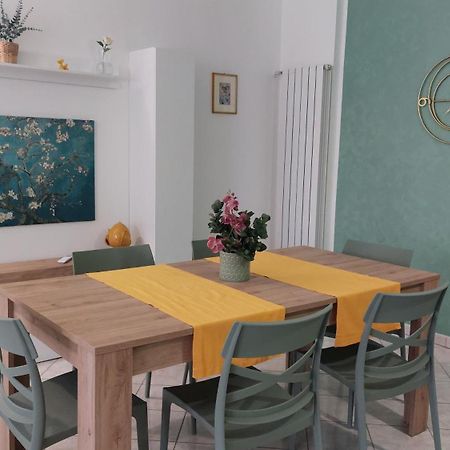 Casa Vacanze Fronte Castello Мартано Екстериор снимка