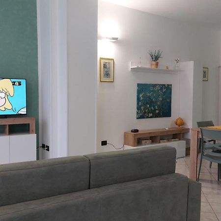 Casa Vacanze Fronte Castello Мартано Екстериор снимка